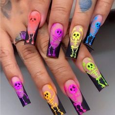 Super Cute And Stylish Ships In 5-10 Business Days Nail Art Halloween, Halloween Press On Nails, Halloween Acrylic Nails, Fall Nail Art Designs, Manicure Tips, Halloween Nail Designs, Fall Nail Art, Halloween Nail, Pink Halloween