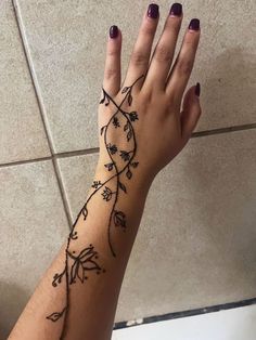 Flowery Hand Tattoo, Vine Henna Tattoo, Vine Tattoo Hand To Arm, Henna Vines Design, Hand Tattoos That Go Up Arm, Cute Henna Hand Designs, Vine Tattoo On Hand And Wrist, Finger To Arm Tattoos, Hand Tattoo Vine