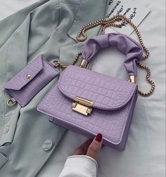 Purple Purse Outfit, Maya Aesthetic, Women Bags Fashion Handbags, Leather Bag Design, Cheap Purses, Everyday Handbag, Stylish Purse