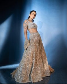 Oversized Hoodie Outfit, Function Dress, Marriage Stills, Indo Western Gown, Function Dresses, Rakul Preet Singh, Rakul Preet, Bridal Dress Fashion