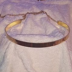 Very Unique Nwt Gold Belt With Attached Chain And Clasp This Unique Belt Us Classy Yet Sexy Size Is Osfm Id Say Could Fit Up To Size Large If Measurements Needed Or Any Other Questions Please Let Me Know Thank You Gold Hair Band, Disney Ears Headband, Timberland Women, Golden Spiral, Edge Scarf, Pink Head, Gold Belt, Red Belt, Gold Belts