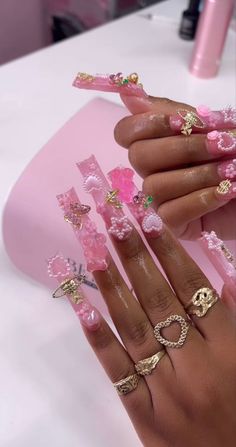 #follow #nailart #nailstagram #nails #nailsofinstagram #acrylicnails #beautyblog #blogging #blog #blogger Retro Nails Acrylic, Junk Nails Bling, Nails Retro, The Life I Want, Life I Want, Retro Nails, Diy Acrylic Nails