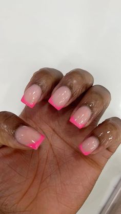 Short Acrylic Nails Square French Tip, Square French Tip, French Tip Gel Nails, Bow Nail Designs, Acrylic Nails Stiletto, Pink French Tip, Gel Nails French, Square French