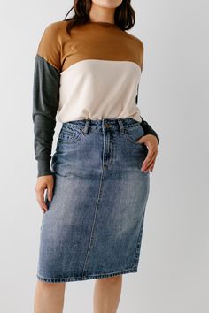 The 'Kyra' is another one of our very own exclusive denim skirts. Designed with everyday wear in mind, this skirt will pair well with just about any casual top in your wardrobe! This denim skirt is 100% cotton and does not have stretch, giving it a vintage vibe we love! Every woman needs a classic, straight denim skirt in her closet and this skirt is an excellent choice! Available in light or vintage wash. 100% Cotton Machine Wash Cold Gentle Cycle Do Not Bleach Hang to Dry Do Not Dry Clean Mode Denim Skirts Knee Length, Classy Winter Outfits, Gingham Top, Size 10 Models, Paris Pictures, White Trash, Her Closet, Denim Pencil Skirt, Gingham Tops