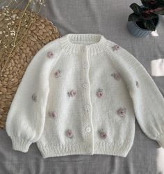 Hand knit baby cardigan, Embroidered roses knitwear, Kids clothing, Cosy flowers jacket, Knit sweater, merino wool, Vintage knit, Baby set Beautifully handmade cardigan is very soft to touch and cosy. Every flowers on it is carfully embroidered by hand.  It is made of 100% italian high quality wool. Embroidered Baby Clothes, Cardigan Bebe, Knitted Slippers Pattern, Pull Bebe, Knitted Baby Cardigan, Knit Baby Sweaters, Embroidered Roses, Embroidery Sweater, Knitted Baby Clothes