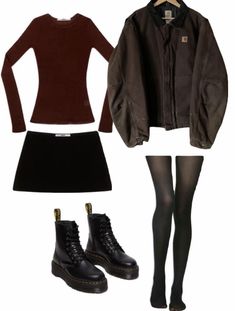 College Style Aesthetic, Coffee House Outfit, Film Student Outfit, Black Tights Outfits, First Day Of Uni Outfit, Xmas Market Outfit, Lab Outfit Science, Blair Waldorf Aesthetic Style, Outfits To Go Out