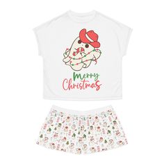 Get into the holiday spirit with this festive Western cowboy Merry Christmas pajama set. Made of 100% polyester with a 100% cotton collar, this set features a ribbed collar and elastic waistband for a comfortable fit all night long. Perfect for women looking for a fun and cozy holiday sleepwear option. Product features - Western cowboy Merry Christmas design - 100% polyester and 100% cotton collar for durability - Elastic and soft waistband for comfortable fit - Relaxed fit with no sleeve seams for an oversized look - Sewn-in label for added detail Care instructions - Do not dryclean - Iron, steam or dry: low heat - Do not tumble dry - Do not bleach - Machine wash: cold (max 30C or 90F) Merry Christmas Design, Cowboy Christmas, Christmas Pajama Set, Cozy Holiday, Sleep Shorts, Cow Girl, Pajama Robe, Womens Pyjama Sets, Cow Boy