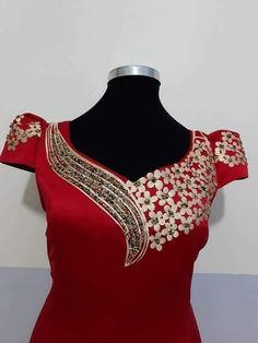 Salwar Neck Designs, Boat Neck Blouse Design, Boat Neck Blouse, Kurti Designs Latest, Dress Neck Designs, Blouse Neck Designs, Embroidery On Clothes, Kurti Designs