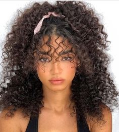 Curly Hair Beauty, Y2k Hairstyles, Birthday Hairstyles, Cute Curly Hairstyles, Natural Curls Hairstyles, Hairdos For Curly Hair, Curly Hair Inspiration, Curly Girl Hairstyles, Marauders Era