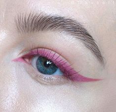 Pink Eyeliner, Drag Make-up, Yellow Eyeshadow, Eyeliner For Beginners, Eyeliner Styles, Best Eyeliner, Lancome Makeup