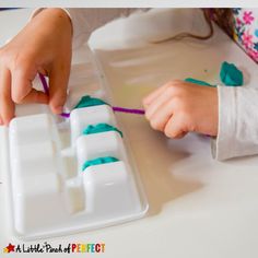 Learning About Teeth Activities and Free Printables: Activities to help children learn about dental hygiene including free printables, crafts, hands on activities, and more. (#dentalhealth #handsonlearning #kidsactivities) Natural Teeth Whitening Diy, Teeth Brush, Teeth Brushing, Teeth Whitening Diy