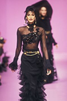 1995 Fashion, Couture Dresses Short, 1990s Supermodels, 80s And 90s Fashion, French Fashion Designers