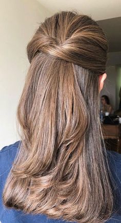 Half Up Hairstyle, Hairstyles Homecoming, Half Up Half Down Hairstyles, Love Your Hair, Half Up Half Down Hair, Half Up Hair, Wedding Hair And Makeup, Homecoming Hairstyles, Half Up Half Down