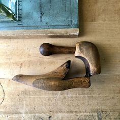 "Our primitive hinged shoe last has certainly been around the block. It may be retired from the cobbler's shop, but this gorgeous artifact is doing us good.  Note the authentic patina of the wood. Note the discolorations and surface wear from use and work. And note the design, with a see-through open area at the instep. Marked '43' on the sole. Dated to the early 1900s. Ready for a new job in you rustic farmhouse home decor. > Listing Includes: - ONE primitive wooden hinged shoe last (as shown) Wooden Shoe Remover, Wooden Shoe Lasts, Industrial Accessories, Bronze Door Knobs, Primitive Farmhouse Decor, Good Note, Shoe Stretcher, Wooden Shoe, Farmhouse Home Decor