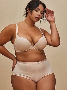 Girdles Shapewear, Cheeky Shorts, Bra Models, Lingerie Pictures, Black Seamless, Fitted Wedding Dress, Matches Fashion, Lace Thong, Bras And Panties