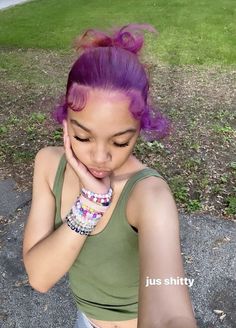 Hair Dye Ideas Whole Head, Colored Skunk Stripe Hair, Teal Curly Hair, Purple Hair Natural, Dyed Natural Hair For Black Women, Hair Dye Ideas For Black Hair, Curly Dyed Hair Natural Curls, Dyed Curly Hair Ideas, Color For Black Hair