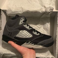 Jordan 5 Anthracite, Hype Shoes, Swag Shoes, Jordan Shoes, Black Outfit, Air Jordan Sneaker, Fun To Be One, Sneakers Nike