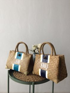 - Quarantine gift- BRIDE Shop --------------------------------------Straw Beach Bag, Basket Bag for Colorful Day  Shopping and  Beach.  They made of Sedge and Monogram name of your exclusiveWe disinfected the bag and ensure they ultra clean.How to order ??Inform information at "noted to seller"ORDER ::♥ Name :(Not over 9 alphabet)♥ Name Color :♥ Color of pattern :(Process time 10-14 days)Shipping 2-4 weekExpress shipping 5-7 days (have to pay more) **Detail :zipper pocket insideMEASUREMENT :Widt Nacho Average Bride, Raffia Shoes, Bride Bag, Bridesmaid Tote Bags, Estilo Hippy, Nice Sandals, Straw Beach Bag, Bridesmaid Bags, Wedding Welcome Bags