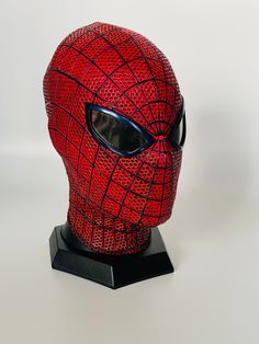 The Amazing Spider-Man 1 headgear plus a shaping mask can be worn with version 2.0 details, improved texture and texture Glasses restore the effect in the play. The effect is different under different light, and the degree of shaping restoration is improved. The effect is as follows: Customized size need to report data Multiple versions of glasses to choose from Full Face Masks And Prosthetics For Cosplay Events, Protective Full Face Mask For Cosplay, Themed Full Face Masks And Prosthetics For Cosplay, Full Face Themed Masks For Cosplay Events, Themed Full Face Masks For Cosplay Events, Andrew Garfield Spider Man, Spider Man Mask, Spiderman Mask, Comic Face