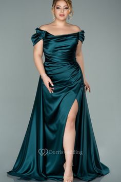 Plus Size Gala Dress, Prom Dress With Split, Dress With Ruching, Dress With Split, Prom Dress Plus Size, Plus Size Gowns, Gown Plus Size, Plus Size Prom, Plus Size Bridesmaid