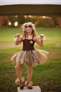 fantasias simples para carnaval Diy Fantasia, Lion Dress, King Costume, Diy Costumes Women, Disney 2024, Girls Dress Up