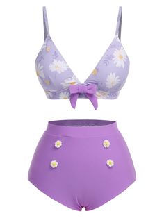 30-70% OFF✓ Fast Shipping✓Make waves with the purple 1950s daisy bow strap swimsuit. A playful, vintage-inspired piece that blends classic charm with floral flair! Cute Purple Swimsuit, Pastel Swimsuit Aesthetic, Pastel Swimsuit, Swimsuit Aesthetic, Flower Swimsuit, Pool Outfits, Purple Beach, Purple Swimsuit, Skirted Swimsuit