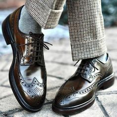 Brown Brogues, Shoes Office, Mens Derby Shoes, Vintage Style Shoes, Shoes Formal, Gentleman Shoes, Custom Made Shoes, Handmade Leather Shoes, Leather Brogues