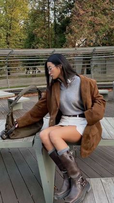 Mui Mui Boots Outfit, Brown Moto Boots Outfit Fall, Brown Frye Boots Outfit, Frye Boots Outfit Fall, Fry Boots Outfit, Black Moto Boots Outfit, Brown Moto Boots Outfit, Moto Boot Outfit, Brown Biker Boots Outfit