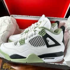 The Women’s Air Jordan 4 “Oil Green” Seafoam Women’s Size 6.5 Men’s Size 5 Another Thing Sitting In My Daughter’s Closet. She Ordered These In The Wrong Size.. She Loves Leaves And Wants To Sell These To Buy Her Correct Size. She Needs A 6.5 Men’s Not Women’s Lol. Thanks For Your Her. 100% Athentic Is A Women’s-Exclusive Colorway Of The Classic Sneaker That Adds To Its Impressive Collection Of Releases. In The “Oil Green” Colorway, This Jordan 4 Is Complete With A White Leather Construction With Green Air Jordan 4 Casual For Streetwear, Green Casual Air Jordan 4 For Streetwear, Casual Green Air Jordan 4, Casual Green Air Jordan 4 For Streetwear, Green Air Jordan 4 With Boost Midsole For Sports, Green Low-top Air Jordan 4 Sporty Shoes, Green Low-top Air Jordan 4 Sporty, Casual Green Air Jordan 4 With Branded Insole, Sporty Green High-top Air Jordan 4