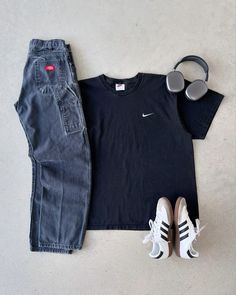 What do you guys think?  #vintage #fashion #fashionista #fashionable #fashiongoals #fashioninspiration #fashionideas #style #ootd #ootdinspo Vintage Men Outfit Aesthetic, Vintage Nike Outfits, Black Converse Outfit Men, Asian Style Clothes, Tees Outfit, Masc Outfits, Vintage Clothing Stores, Street Fashion Men Streetwear, Outfit Inspo Casual