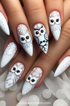 45 Glamorous White Nail Designs for Instant Elegance in 2024! Simple Christmas Stiletto Nails, Blue Gnome Nails, Christmas Cat Nail Art, Star Wars Nails Acrylic, Winter Plain Nails, Christmas Nails Colorful, Winter Animal Nails, Christmas Bulb Nails, Winter Nails Dark Green