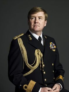 Koning Willem-Alexander - Wassenaar 2012 King Alexander, Harvard Students, Dutch Royalty, The Royal Collection, Grand Duke, Muhammad Ali, Military Uniform, People Around The World