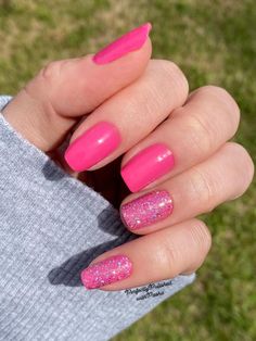 Pink Mani Pedi, Pink Gel Nails Designs, Short Pink Nails, Mani Ideas, Pink Gel Nails, Gelish Nails, Awesome Nails, Gel Nail Design, Pink Nail