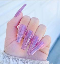 These are the most AMAZING lavender glitter nails acrylic coffin ideas, which include fun manicure ideas like cute light purple glitter nail art ideas! If you’re looking for a stunning manicure that’s quite easy to execute, we definitely recommend trying out one of these long lavender glitter nail designs featuring glitter nails coffin, or other light purple glitter nail ideas! Jelly Acrylics, Lavender Glitter Nails, Jelly Press On Nails