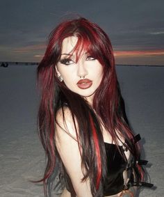 #vampire #vampiregirl #fyp kadence Vampire Hair, Red Hair Inspo, Goth Hair, Dark Red Hair, Peinados Fáciles Para Cabello Corto, Hair Stylies, Alternative Hair