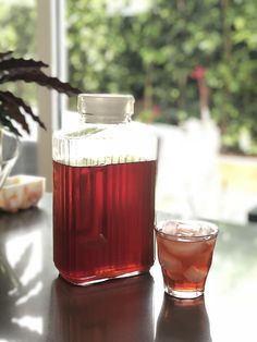 Roselle Tea, Rosehip Tea, Cooking Roast Beef, Black Tea Bags, Iced Tea Recipes, Food Wishes, Summer Tea, Easy Drinks, Hibiscus Tea