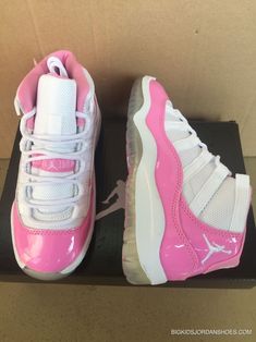 Jordan 11s, Pretty Sneakers, Trendy Shoes Sneakers, Nike Shoes Girls, Preppy Shoes, Jordan Shoes Girls, Pretty Shoes Sneakers, Jordan Shoes Retro, All Nike Shoes