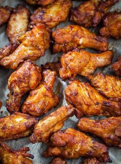 Oven Chicken Wings, Baked Chicken Wings Oven, Crispy Baked Chicken Wings, Crispy Oven Baked Chicken, Chicken Wing Recipes Baked, Honey Barbecue, Crispy Wings, Crispy Chicken Wings