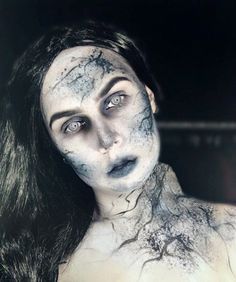 Bent Neck Lady, Lady Makeup, Haunting Of Hill House, Airbrush Makeup, Hill House, House On A Hill, Womens Makeup, Halloween Face, Face Makeup