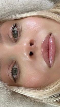 Light Eyeshadow Makeup, Pale Makeup Looks, Light Eyeshadow Looks, Natural Makeup Styles, Makeup Natural Look, No Make Up Make Up Look, Natural Makeup Ideas, 50 Aesthetic, Pale Skin Makeup