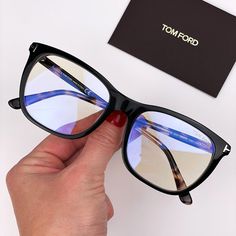 Tom Ford Ft5672-B 005 Eyeglasses Black Nude Havana Square Women Brand - Tom Ford Model - Ft5672-B Color Code - 005 Gender - Women Frame Color - Black/Nude/Vintage Pink Havana Lens Color - Demo Blue Block Frame Shape - Square Frame Style - Full-Rim Frame Material - Acetate Size M 54x18x140 Made In Italy. Retail Package With Accessories Includes: Case, Cloth And All Paperwork. 100% Authentic! Tom Ford Frames, Glass Frames For Men, Optical Glasses Women, Tom Ford Aviator Sunglasses, Tom Ford Sunglasses Women, Nude Vintage, Tom Ford Glasses, Oval Eyeglasses, Ford Accessories