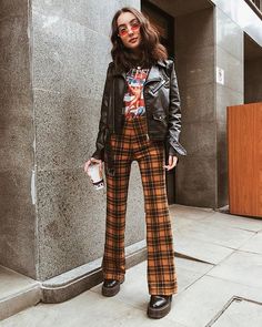 Rocker Chic Style, Moda Grunge, Boho Rocker, Rocker Outfit, Look Grunge, 1970s Style, Rock Outfit, Rock Outfits, Rocker Style