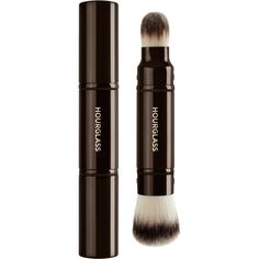 Mecca Makeup, Professional Makeup Tips, Travel Brush, Travel Makeup Brushes, Hourglass Cosmetics, Beauty Brushes, Neutral Eyeshadow, Cream Concealer