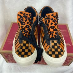 New In Open Top Box, No Lid! Authentic Vans X Billy's Bold Ni Sp Skate Shoes The Bold Ni Sports A Bright Orange Colorway Made Up Of Contrasting Patterns All Around. Covering The Tongue Is A Leopard Print, Followed By A Checkerboard Design At The Toebox. Stretching From The Heel To The Forefoot Are Faux-Crocodile Leather Strips That Separate The Shoe’s Leopard-Clad Collars From Its Lower Zebra-Striped Body. Animal Print Sneakers, White Slip On Vans, Maroon Vans, Vans Slip On Shoes, Floral Vans, Brown Womens Shoes, Vans Yellow, Yellow Vans, Black And White Vans