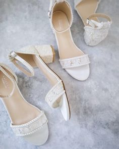 Crochet Lace Block Heel Wedding Sandals With Mini Pearls Bridesmaid Shoes, Jr. Bridesmaids Shoes, Women Sandals, Bridal Shoes - Etsy White Wedding Shoes Flats, Toms Wedding Shoes, Fall Wedding Shoes, Vintage Dress Shoes, Bride Sandals, Bridesmaids Shoes, White Bridal Shoes, Bridal Shoes Low Heel, Low Block Heel Sandal