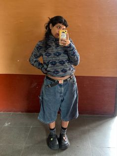 Surf Punk Outfit, Layered Tshirt Outfits, Jessica Blair, Baggy Shirt, Masc Outfits, Swaggy Outfits, Tshirt Outfits, Mode Inspiration, Dream Clothes