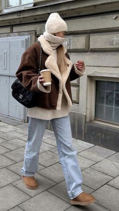 Winter Coat Outfits, Estilo Indie, Skandinavian Fashion, Winter Outfits Cold, Uggs Outfit, Cold Outfits