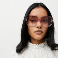 Dive Into A Nostalgic Journey With Urban Outfitters' Willow Oversized Hexagon Sunglasses, Where The '70s Aesthetic Meets Contemporary Chic. These Frames, Bathed In A Delicate Pink, Are Not Merely An Accessory; They're A Statement Of Style, Echoing The Bygone Era Of Disco And Rebellion With A Modern Twist. - Material Composition: Crafted From 95% Polycarbonate With A Hint Of Brass, Ensuring Both Durability And A Lightweight Feel. - Optics: The Oversized Hexagonal Lenses Don't Just Flirt With Fash The 70s Aesthetic, 70s Sunglasses, Hexagon Sunglasses, 70’s Style, Sunglasses Pink, 70s Aesthetic, High Fashion Editorial, Boho Grunge, Urban Outfitters Accessories