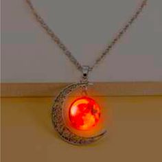 Glow In The Dark Round & Moon Charm Necklace Orange / One-Size Tan Stone, Gold Chain Link Necklace, Purple Bead Necklace, Pearl Love, Necklace Orange, Chanel Pearls, Filigree Necklaces, Star Pendant Necklace, Emerald Color