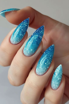 Nails Trend 2024, Beachy Nails, Light Blue Nails, Baby Blue Nails, Graduation Nails, Christmas Gel Nails, Matte Nails Design, Nail Art Ombre, Blue Nail Designs